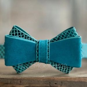 White House Black Market Teal Bow Belt (NWT)